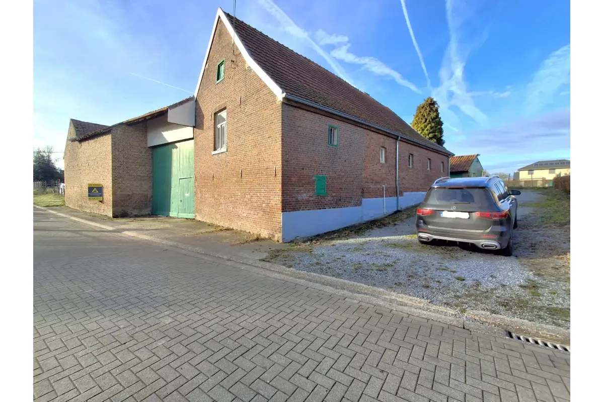 Handelszaak te  koop in Tongeren 3700 599000.00€ 9 slaapkamers 926.00m² - Zoekertje 664527
