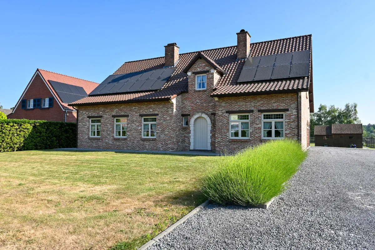 Villa te  koop in Berbroek 3540 595000.00€ 4 slaapkamers 304.00m² - Zoekertje 666242
