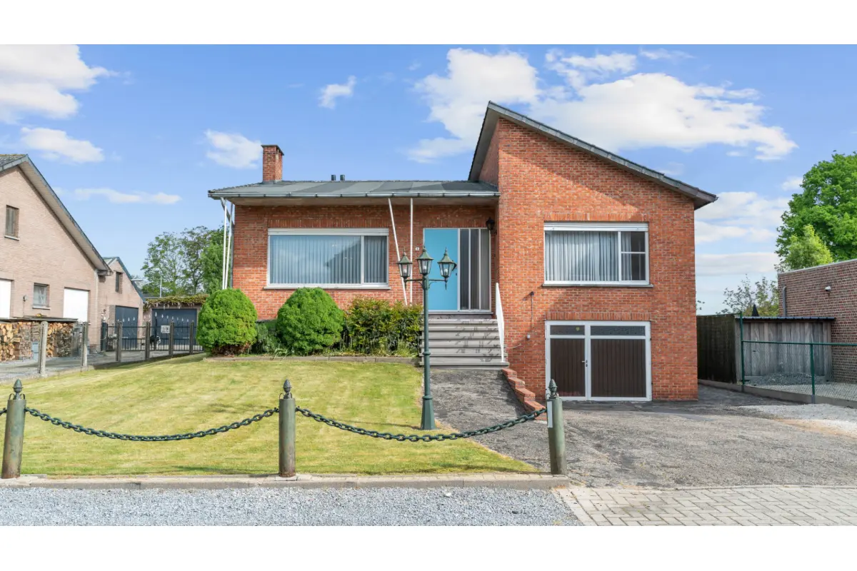 Huis te  koop in Halen 3545 225000.00€ 3 slaapkamers 150.00m² - Zoekertje 666238
