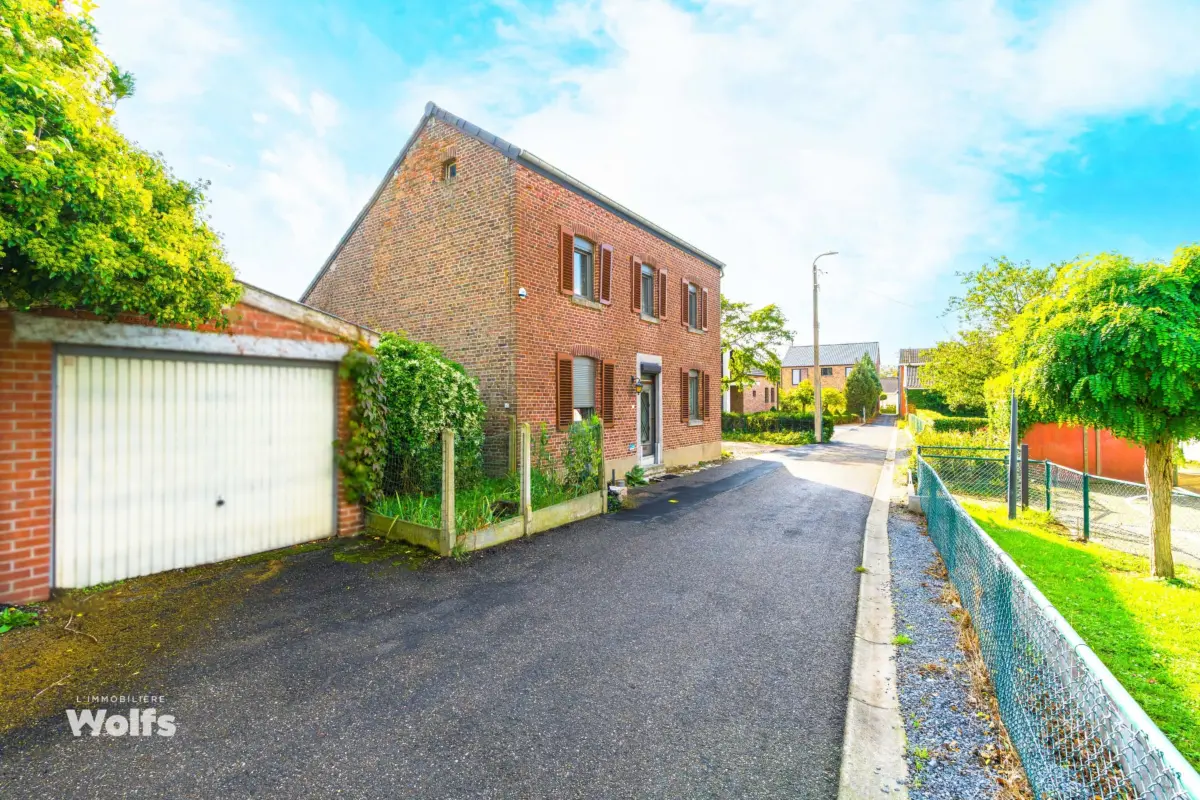 Huis te  koop in Moelingen 3790 300000.00€ 4 slaapkamers 180.00m² - Zoekertje 665856