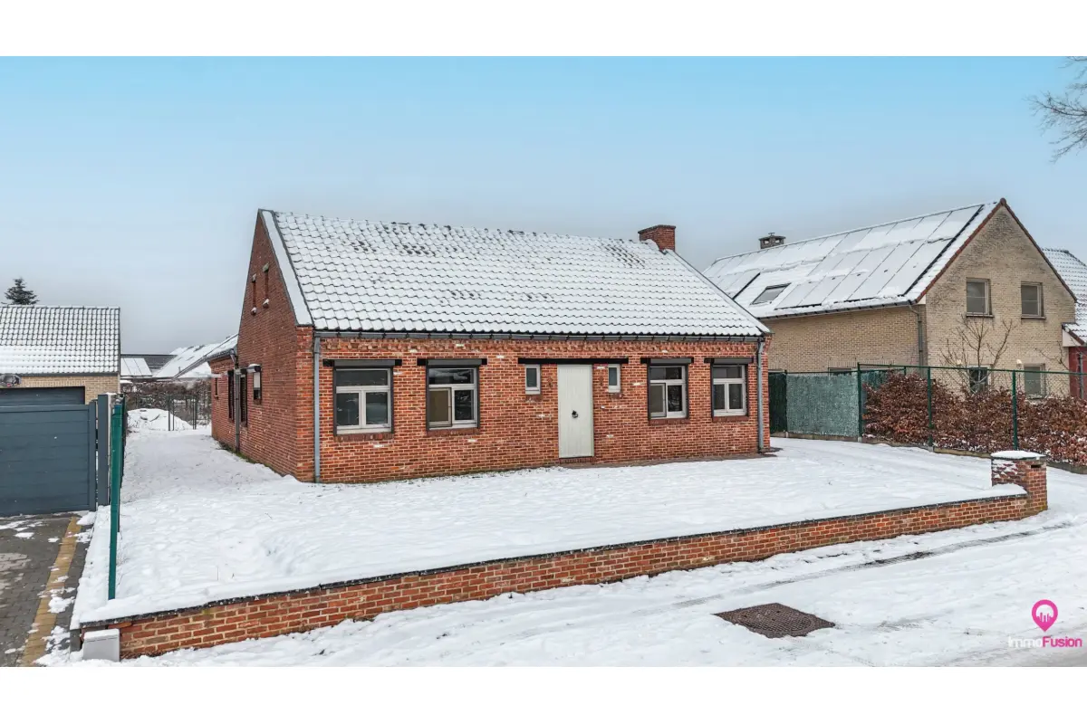 Huis te  koop in Zonhoven 3520 329000.00€ 3 slaapkamers m² - Zoekertje 666280