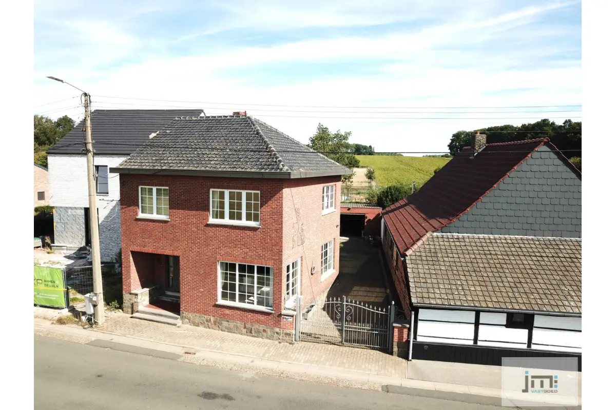 Huis te  koop in Sint-Truiden 3800 199000.00€ 3 slaapkamers 136.00m² - Zoekertje 667815