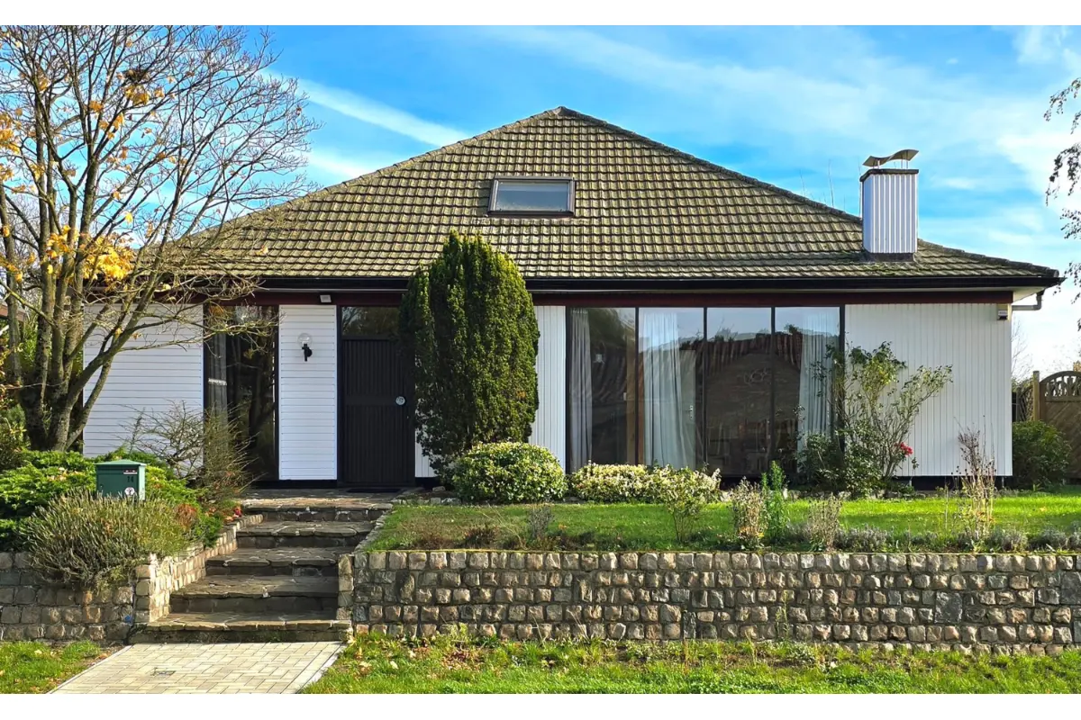 Huis te  koop in Lummen 3560 310000.00€ 6 slaapkamers 272.00m² - Zoekertje 667800