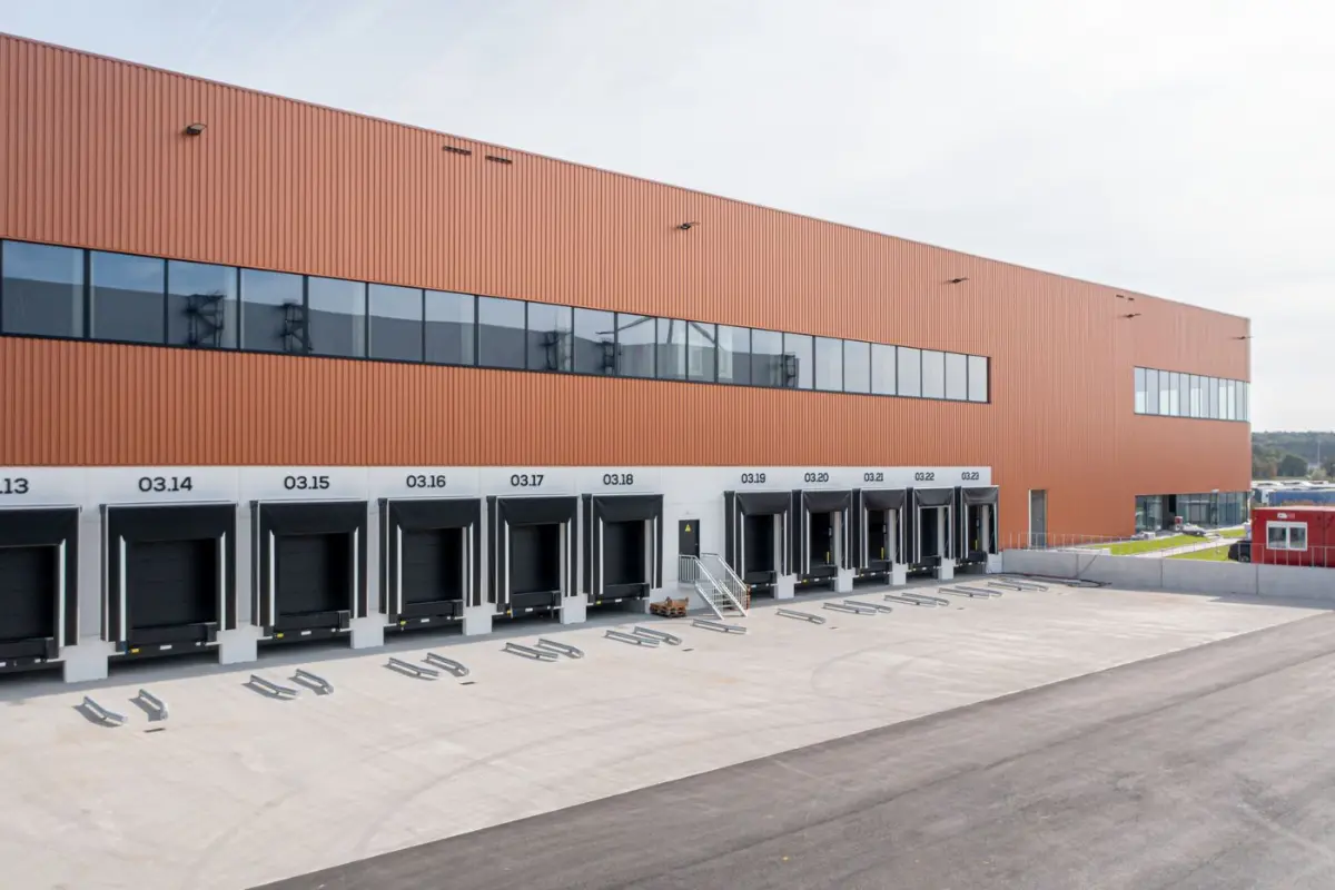 Handelszaak te  huur in Ham 3945 64067.00€  slaapkamers 14813.00m² - Zoekertje 670252