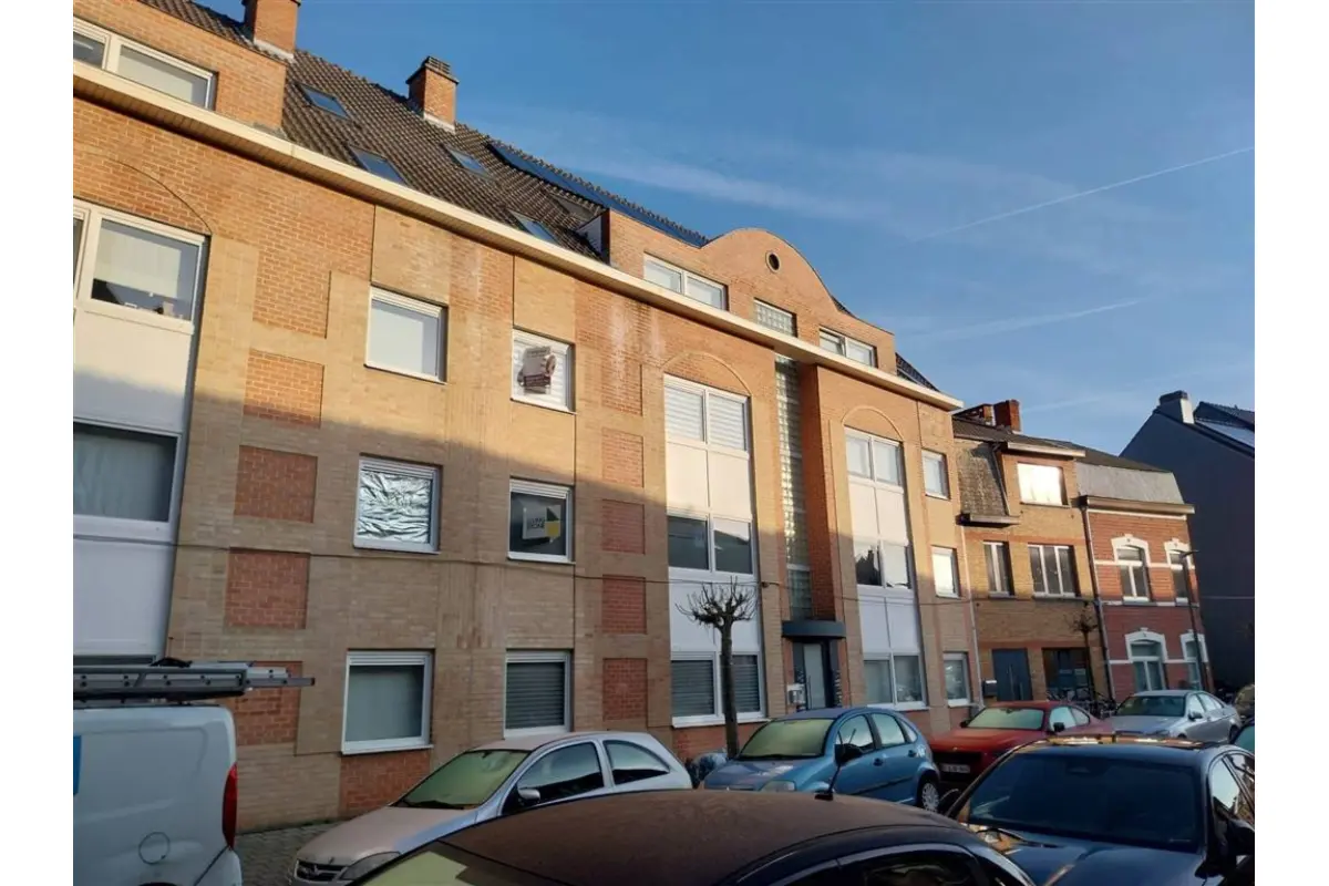 Appartement te  huur in Hasselt 3500 830.00€ 1 slaapkamers m² - Zoekertje 671743