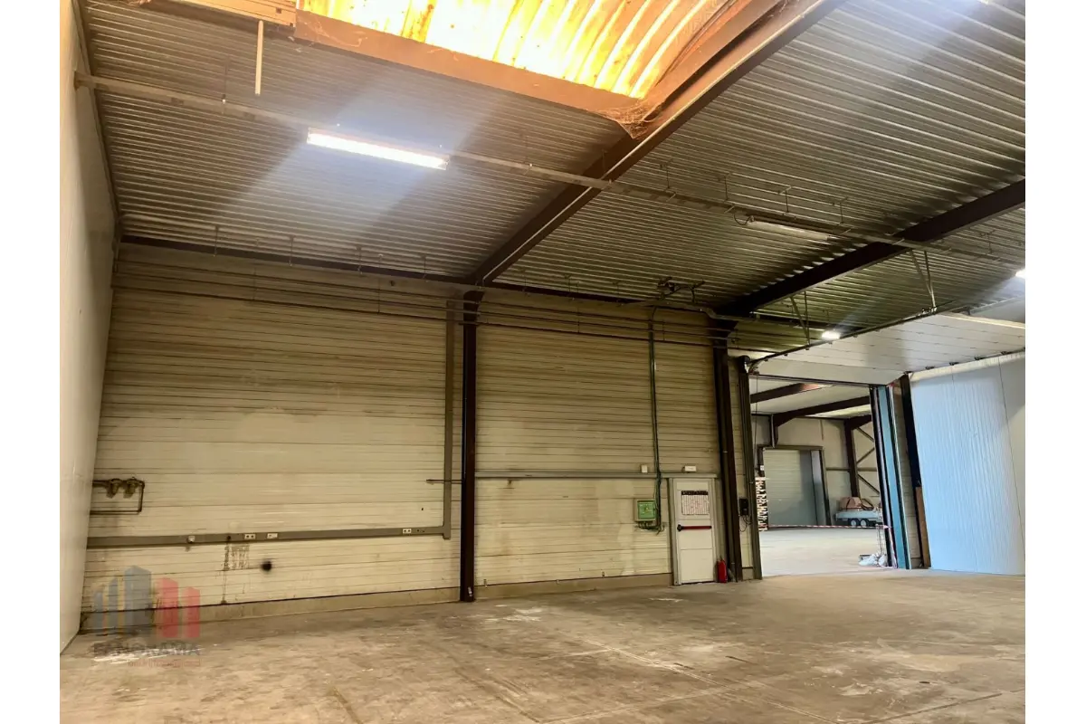 Handelszaak te  huur in Sint-Truiden 3800 750.00€  slaapkamers 185.00m² - Zoekertje 672482