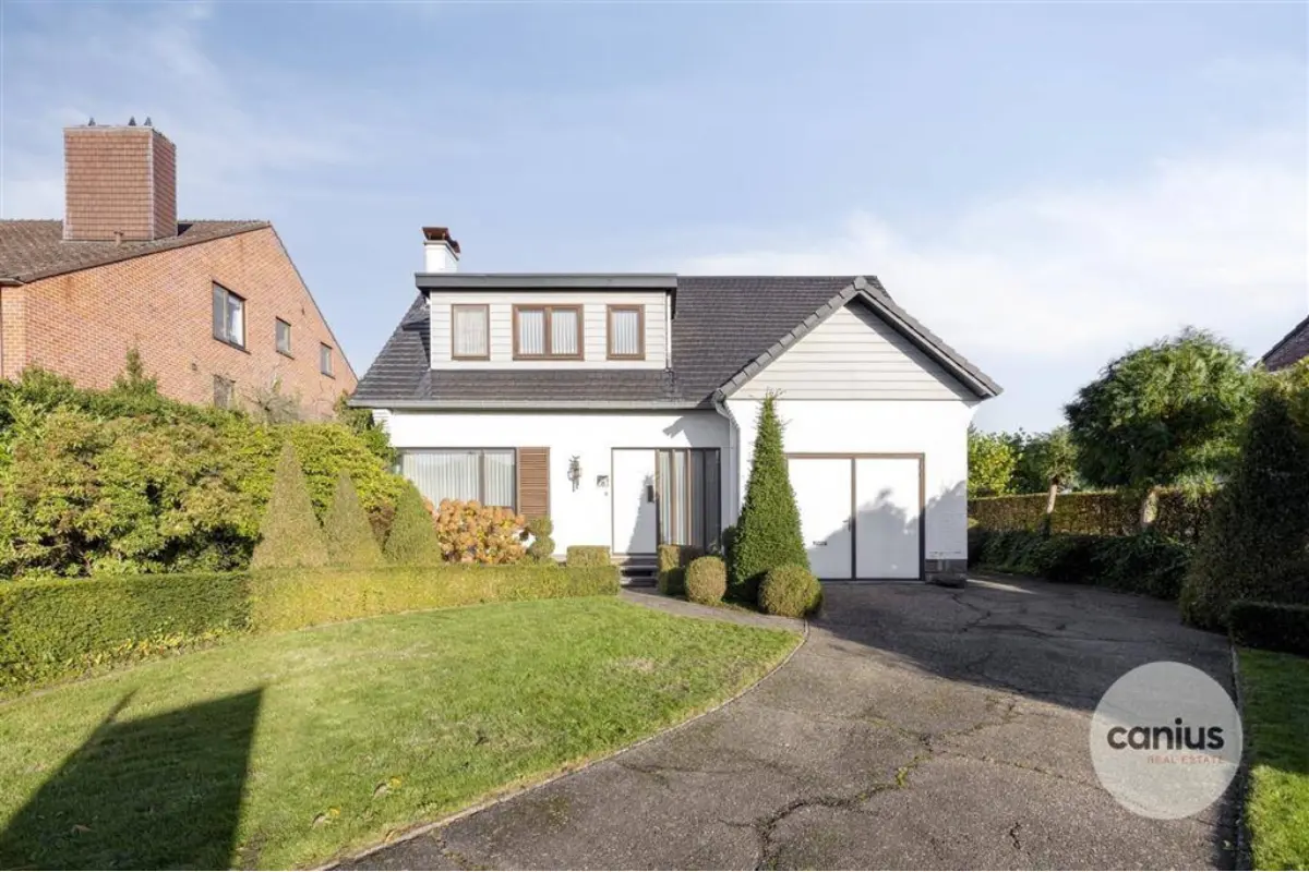 Huis te  koop in Schulen 3540 295000.00€ 3 slaapkamers 150.00m² - Zoekertje 672579