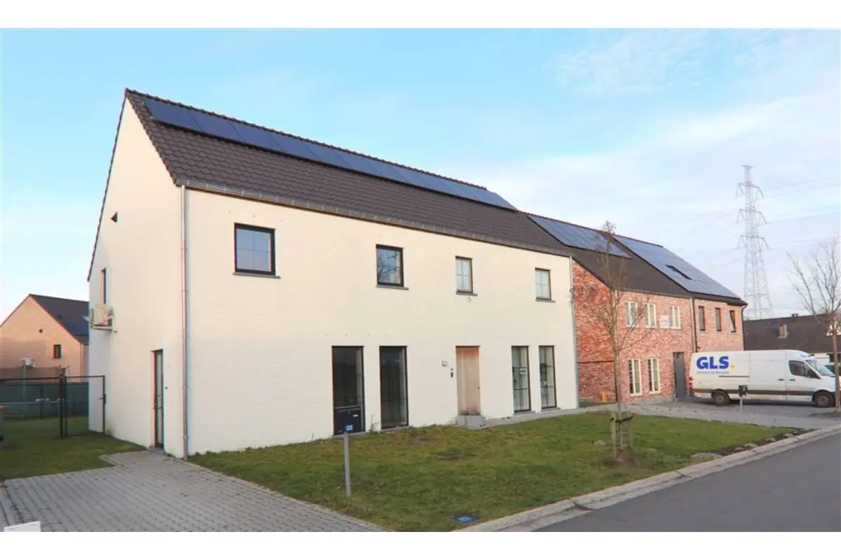 Huis te  huur in Munsterbilzen 3740 1250.00€ 3 slaapkamers m² - Zoekertje 672977