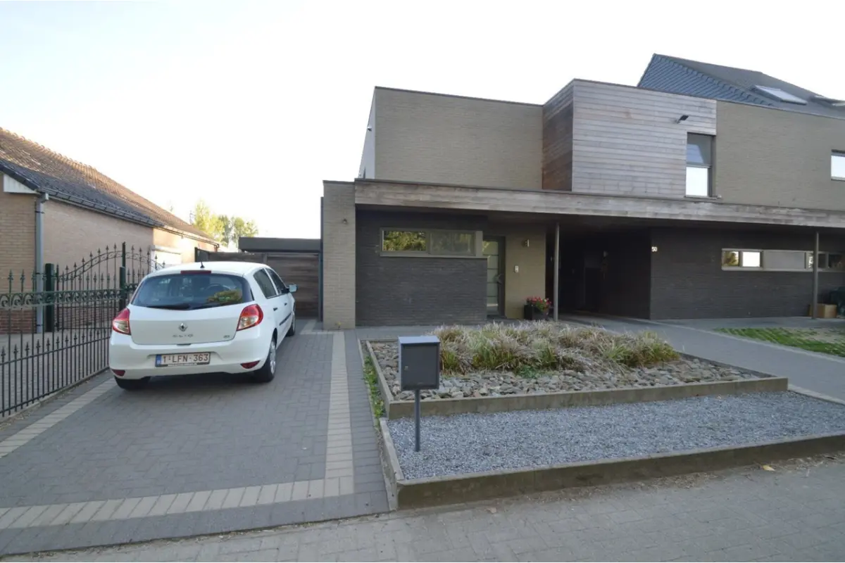 Huis te  huur in Hoeselt 3730 980.00€ 3 slaapkamers 134.00m² - Zoekertje 673342