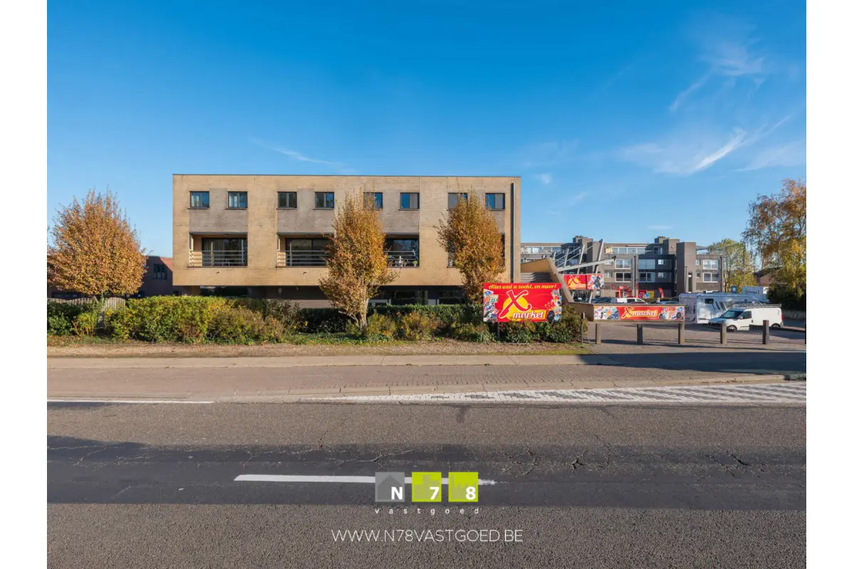 Handelszaak te  koop in Dilsen-Stokkem 3650 1750000.00€  slaapkamers 1100.00m² - Zoekertje 673853