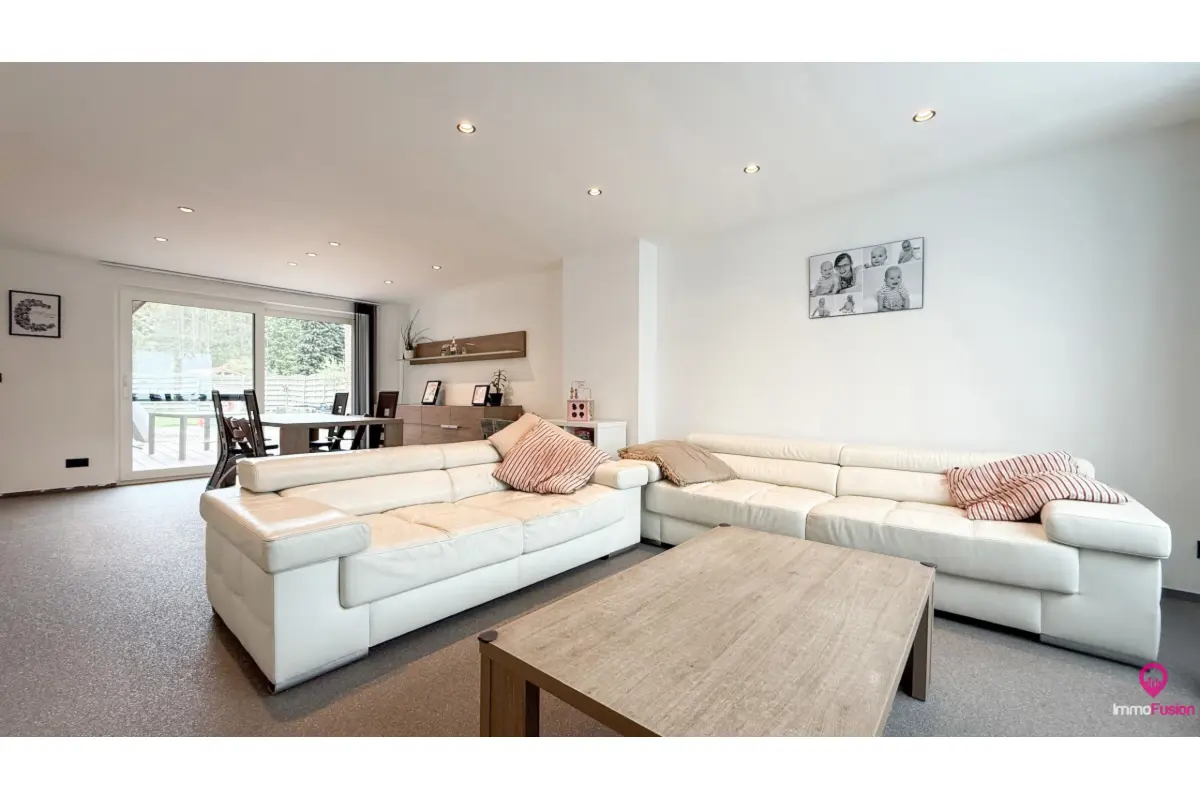 Huis te  koop in Peer 3990 409000.00€ 5 slaapkamers 242.00m² - Zoekertje 675028