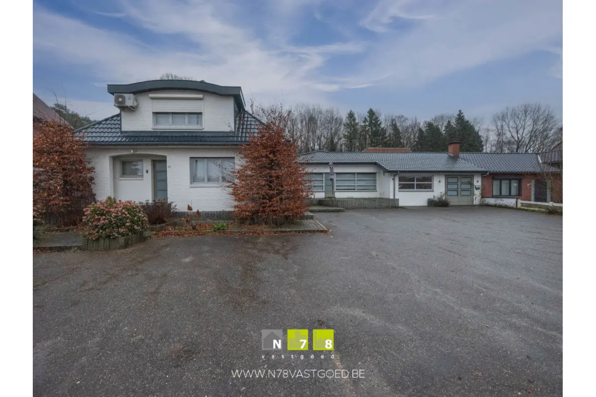 Handelszaak te  koop in Opglabbeek 3660 649000.00€  slaapkamers 133.00m² - Zoekertje 676777