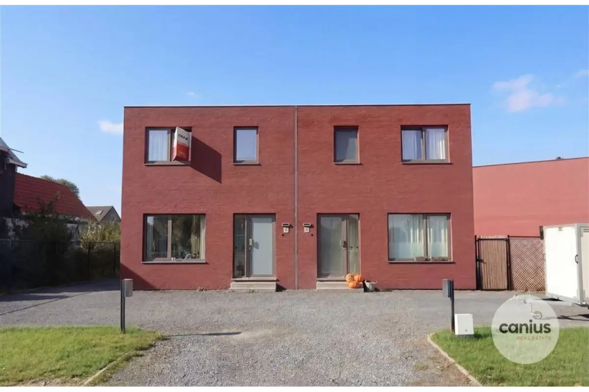 Huis te  koop in Beringen 3580 325000.00€ 3 slaapkamers 110.00m² - Zoekertje 677657