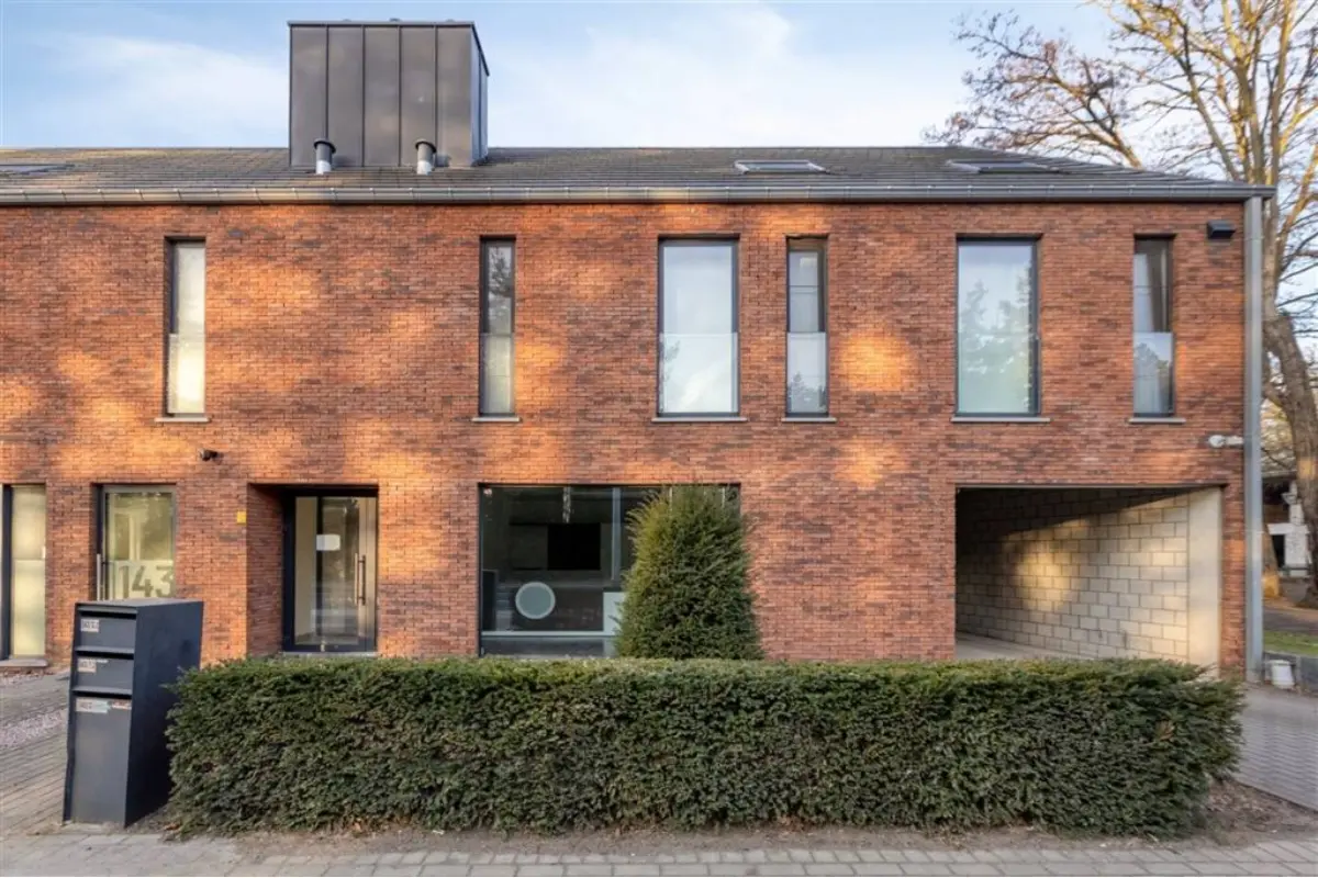 Handelszaak te  koop in Helchteren 3530 129950.00€  slaapkamers 111.00m² - Zoekertje 677769
