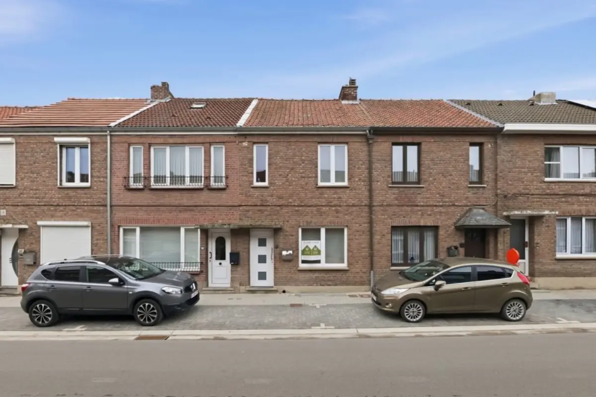 Huis te  koop in Berg 3700 219000.00€ 3 slaapkamers 139.00m² - Zoekertje 678395