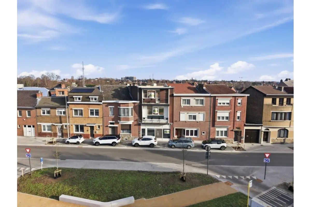 Appartementsgebouw te  koop in Berg 3700 525000.00€  slaapkamers m² - Zoekertje 681430