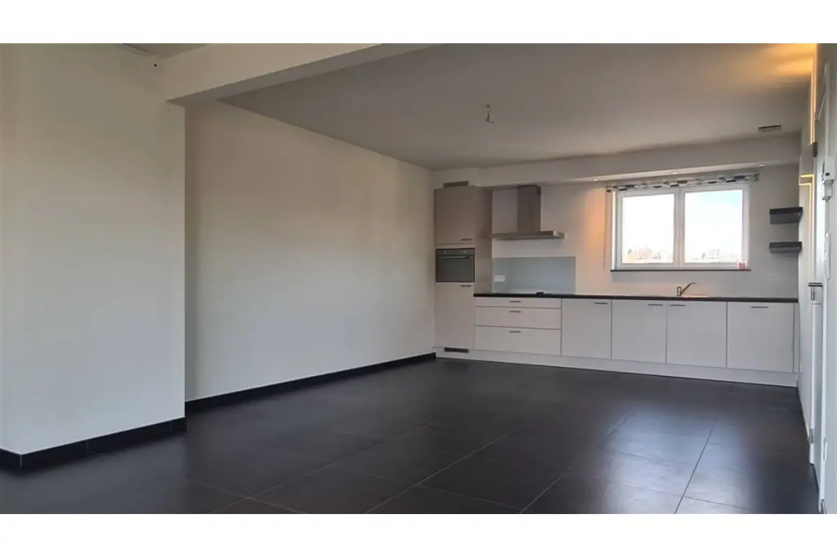Appartement te  huur in Hoeselt 3730 880.00€ 2 slaapkamers m² - Zoekertje 683142