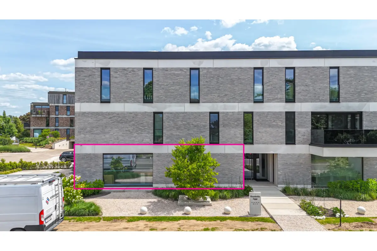 Handelszaak te  koop in Zonhoven 3520 419000.00€  slaapkamers 173.00m² - Zoekertje 683765