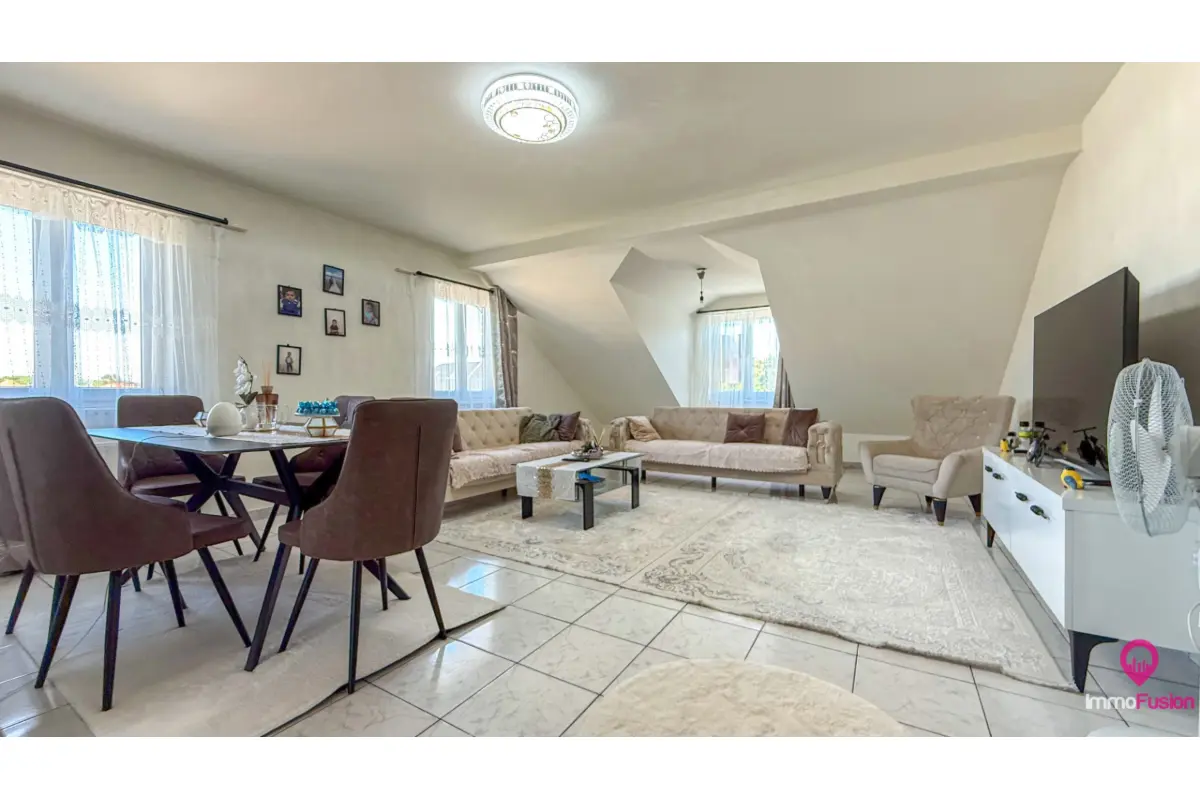 Appartement te  koop in Houthalen-Helchteren 3530 195000.00€ 2 slaapkamers m² - Zoekertje 686586