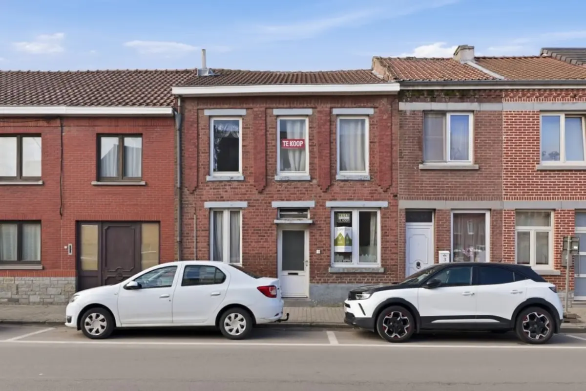 Huis te  koop in Berg 3700 130000.00€ 3 slaapkamers 100.00m² - Zoekertje 688750