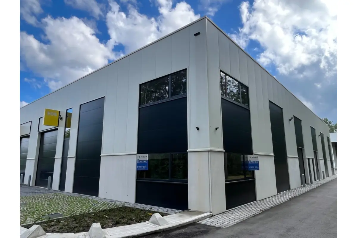 Handelszaak te  koop in Genk 3600 470000.00€  slaapkamers m² - Zoekertje 688702