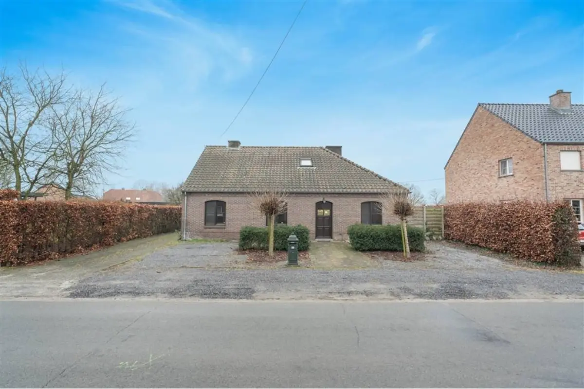 Huis te  koop in Overpelt 3900 319000.00€ 3 slaapkamers 218.00m² - Zoekertje 690681