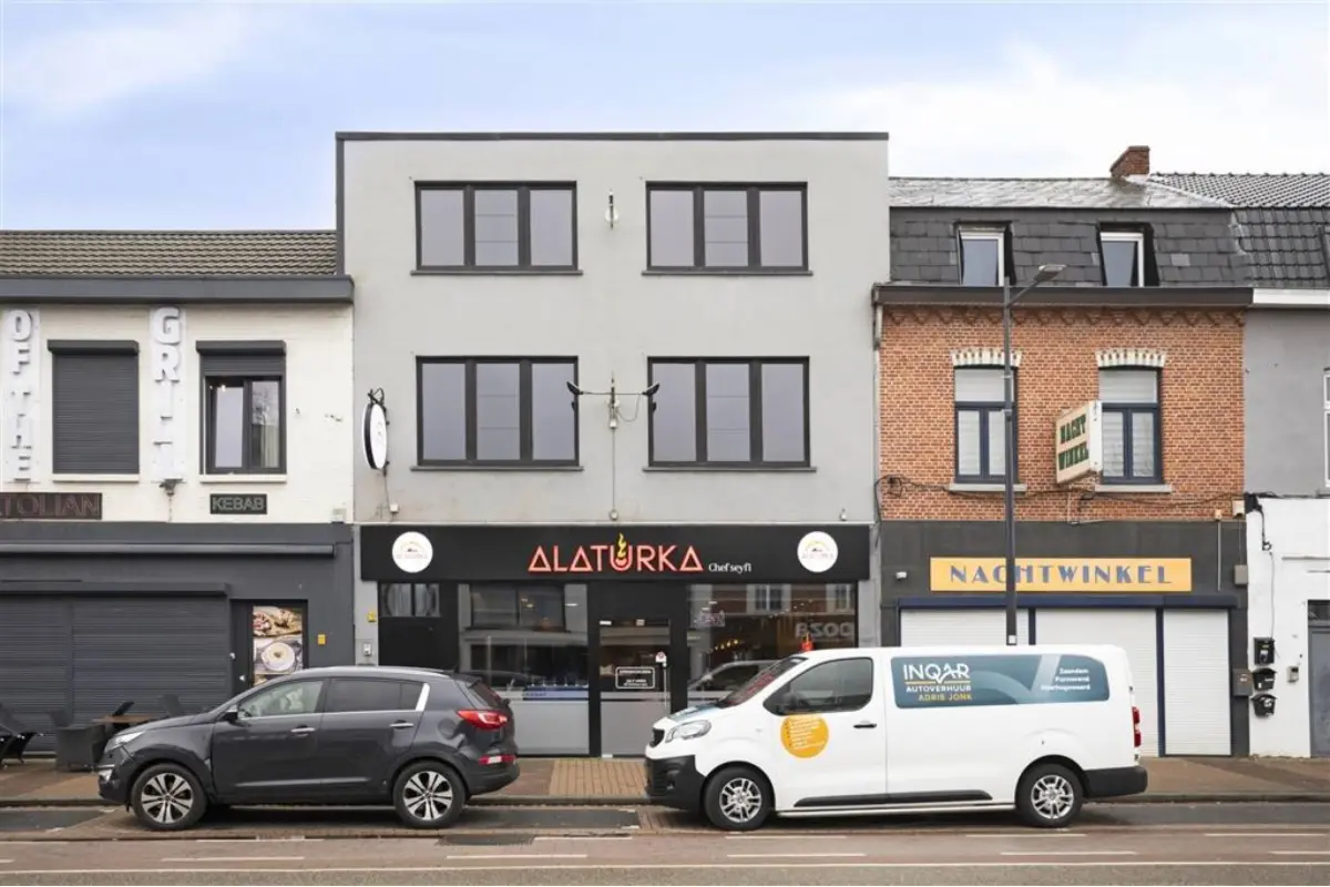 Handelszaak te  koop in Heusden-Zolder 3550 700000.00€ 3 slaapkamers 179.00m² - Zoekertje 693988