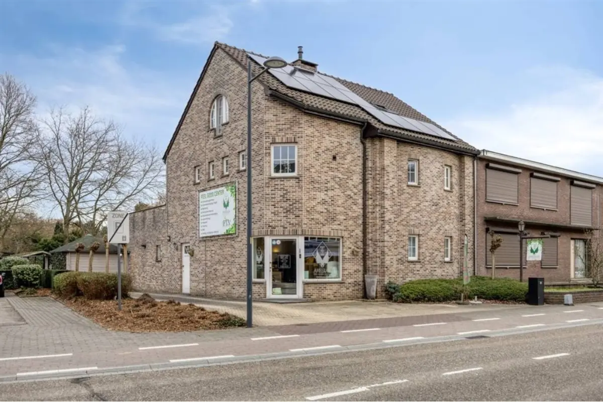Handelszaak te  koop in Heusden-Zolder 3550 599950.00€ 3 slaapkamers 257.00m² - Zoekertje 695844