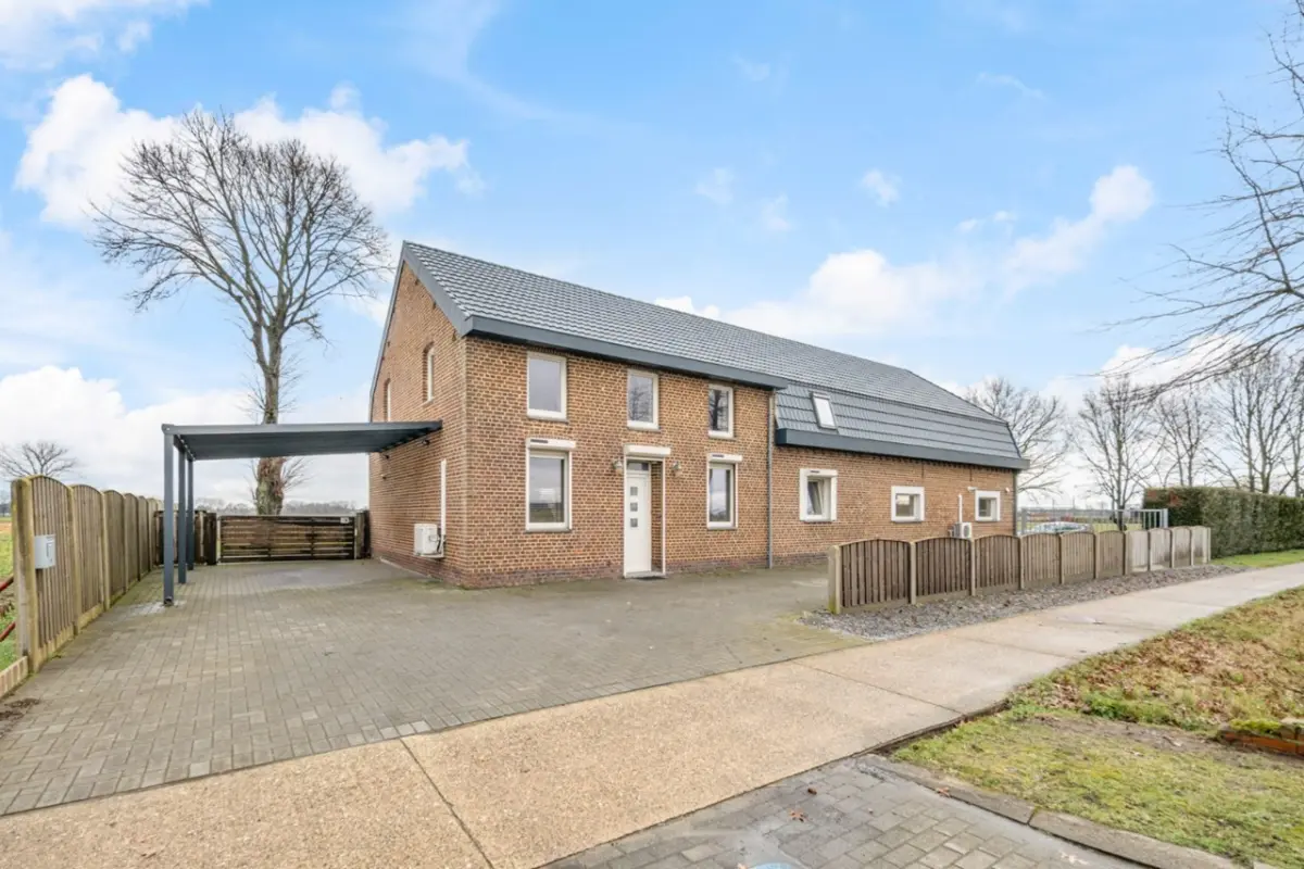 Huis te  koop in Kinrooi 3640 549500.00€ 5 slaapkamers 195.00m² - Zoekertje 698912