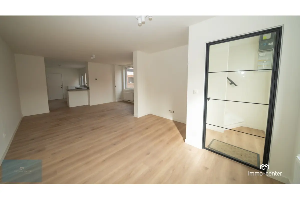 Huis te  koop in Genk 3600 299000.00€ 2 slaapkamers 100.00m² - Zoekertje 698457