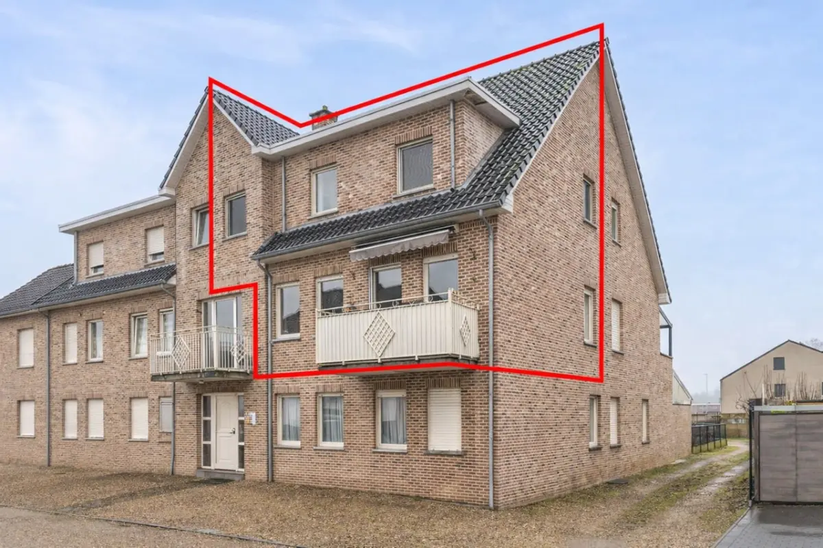 Duplex te  koop in Maasmechelen 3630 295000.00€ 3 slaapkamers 146.00m² - Zoekertje 700855