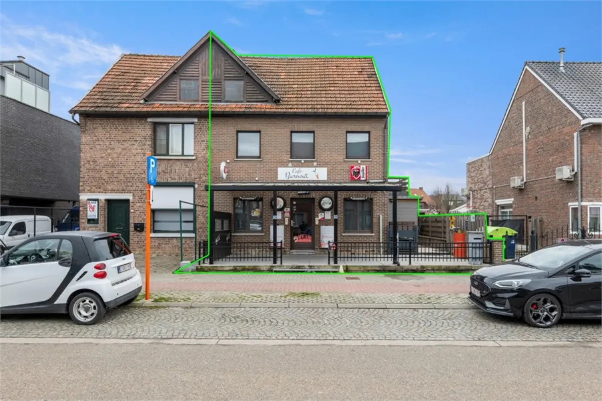 Handelszaak te  koop in Sint-Truiden 3800 305000.00€ 3 slaapkamers m² - Zoekertje 700141