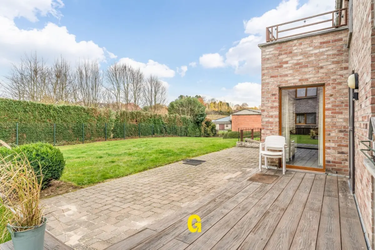 Benedenverdieping te  koop in Hoeselt 3730 245000.00€ 2 slaapkamers 105.00m² - Zoekertje 704251