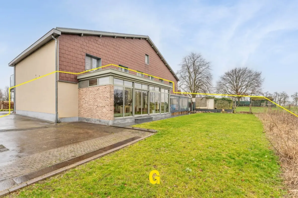 Benedenverdieping te  koop in Beverst 3740 365000.00€ 3 slaapkamers 214.00m² - Zoekertje 704754