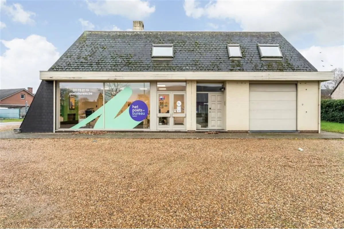 Handelszaak te  koop in Heusden-Zolder 3550 490000.00€ 4 slaapkamers 264.00m² - Zoekertje 707345