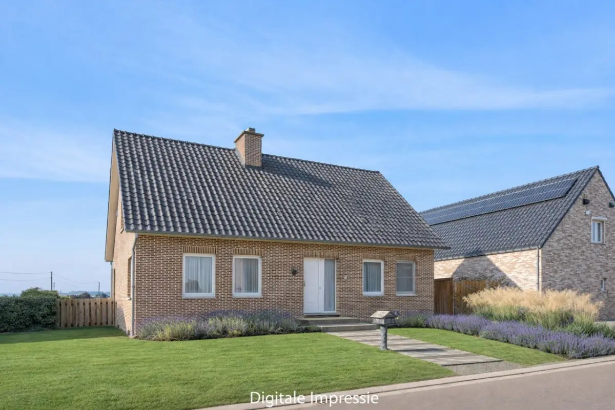 Huis te  koop in Kinrooi 3640 0.00€ 3 slaapkamers 148.00m² - Zoekertje 706765