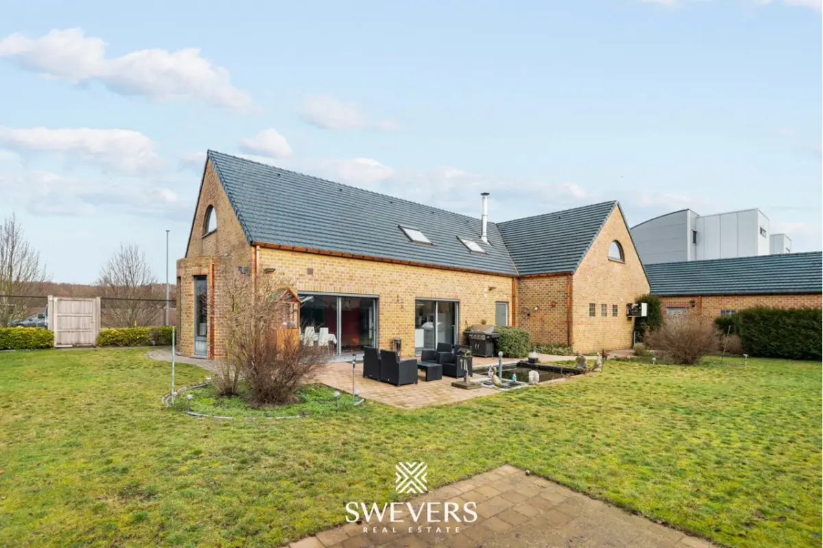 Huis te  koop in Heusden-Zolder 3550 440000.00€ 4 slaapkamers 222.00m² - Zoekertje 708056