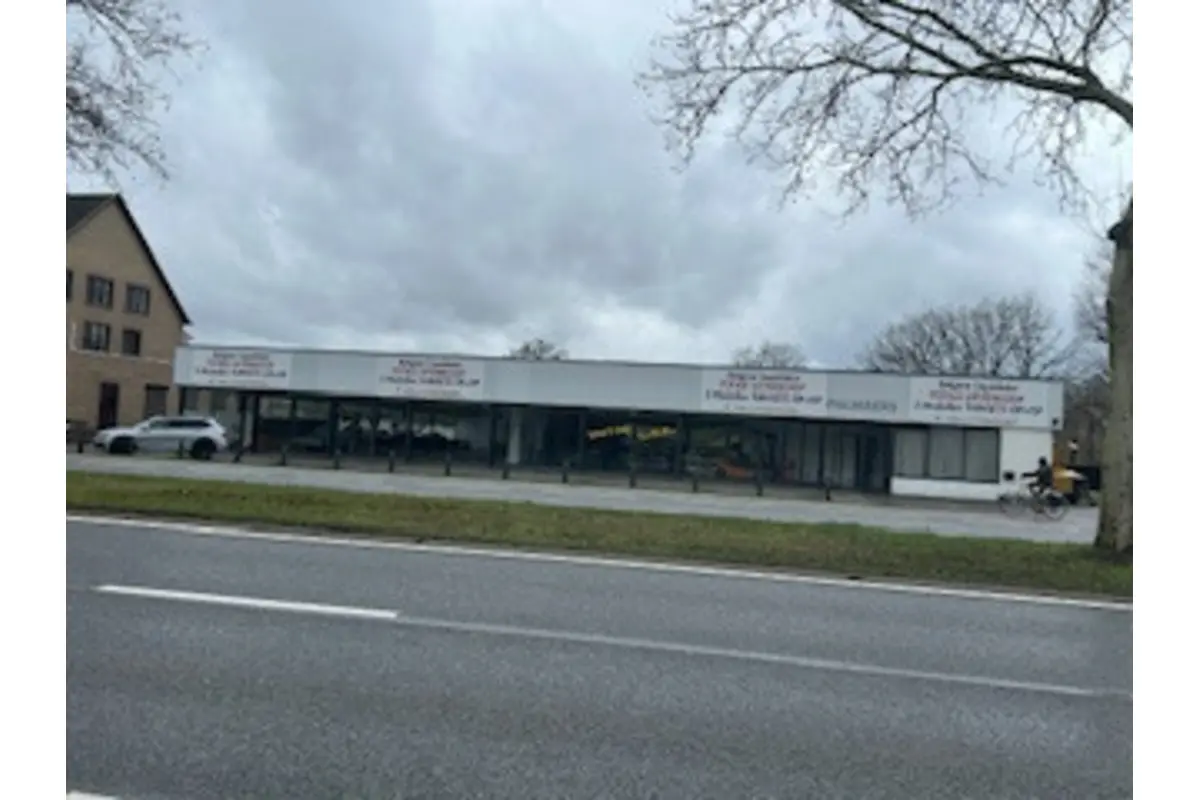 Handelszaak te  koop in Hasselt 3500 1800000.00€  slaapkamers 975.00m² - Zoekertje 714612