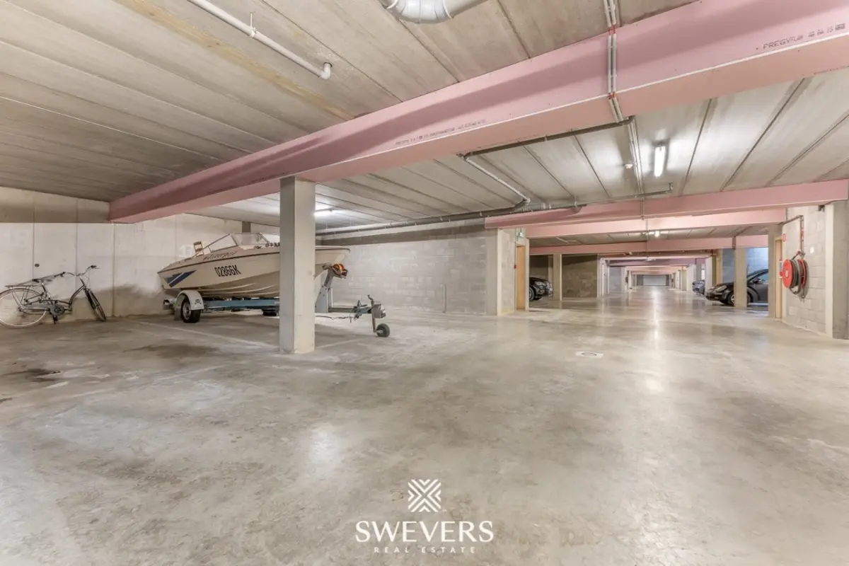 Handelszaak te  koop in Hasselt 3500 9700.00€  slaapkamers m² - Zoekertje 715087