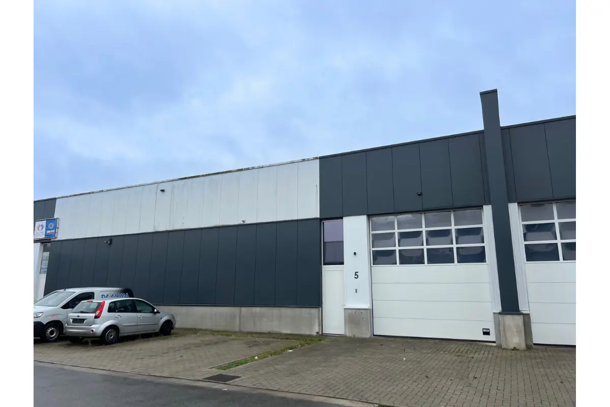 Handelszaak te  huur in Houthalen-Helchteren 3530 1135.00€  slaapkamers 225.00m² - Zoekertje 716240