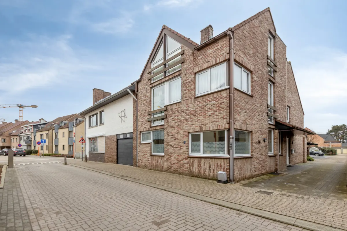 Huis te  koop in Bree 3960 599000.00€ 5 slaapkamers m² - Zoekertje 715907
