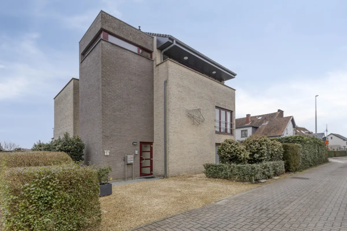 Huis te  koop in Bree 3960 699000.00€ 6 slaapkamers m² - Zoekertje 715911