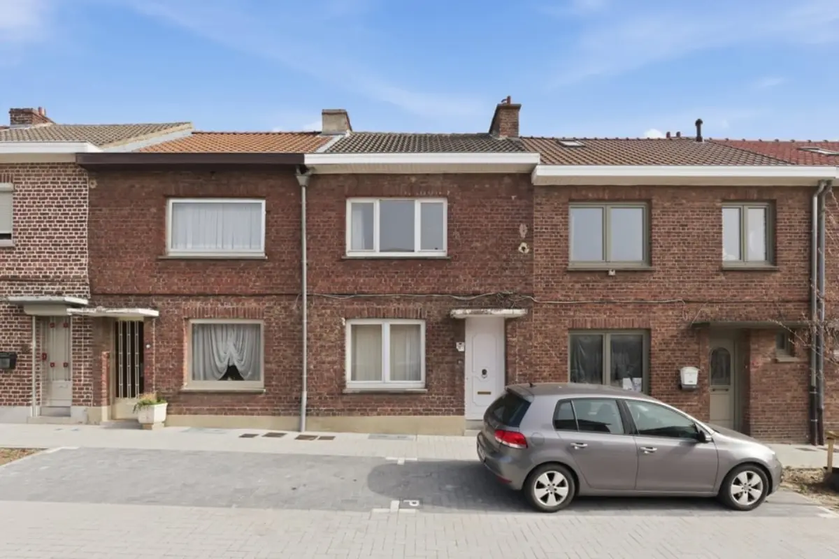 Huis te  koop in Berg 3700 149900.00€ 2 slaapkamers 91.00m² - Zoekertje 716856