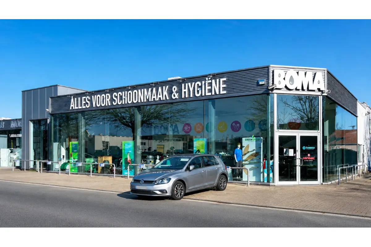 Handelszaak te  huur in Hasselt 3500 4950.00€  slaapkamers 716.00m² - Zoekertje 719088