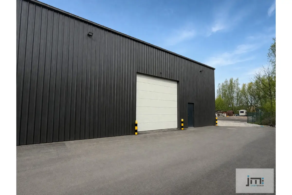 Handelszaak te  huur in Wellen 3830 1400.00€  slaapkamers m² - Zoekertje 720049