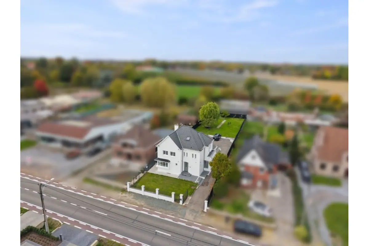 Huis te  koop in Alken 3570 610000.00€ 7 slaapkamers 251.00m² - Zoekertje 723713