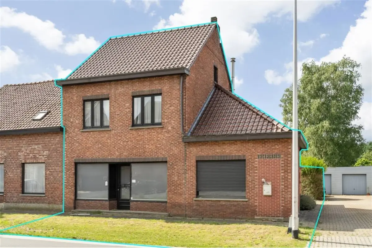 Mixgebouw te  koop in Leopoldsburg 3970 169000.00€ 4 slaapkamers 195.00m² - Zoekertje 727749