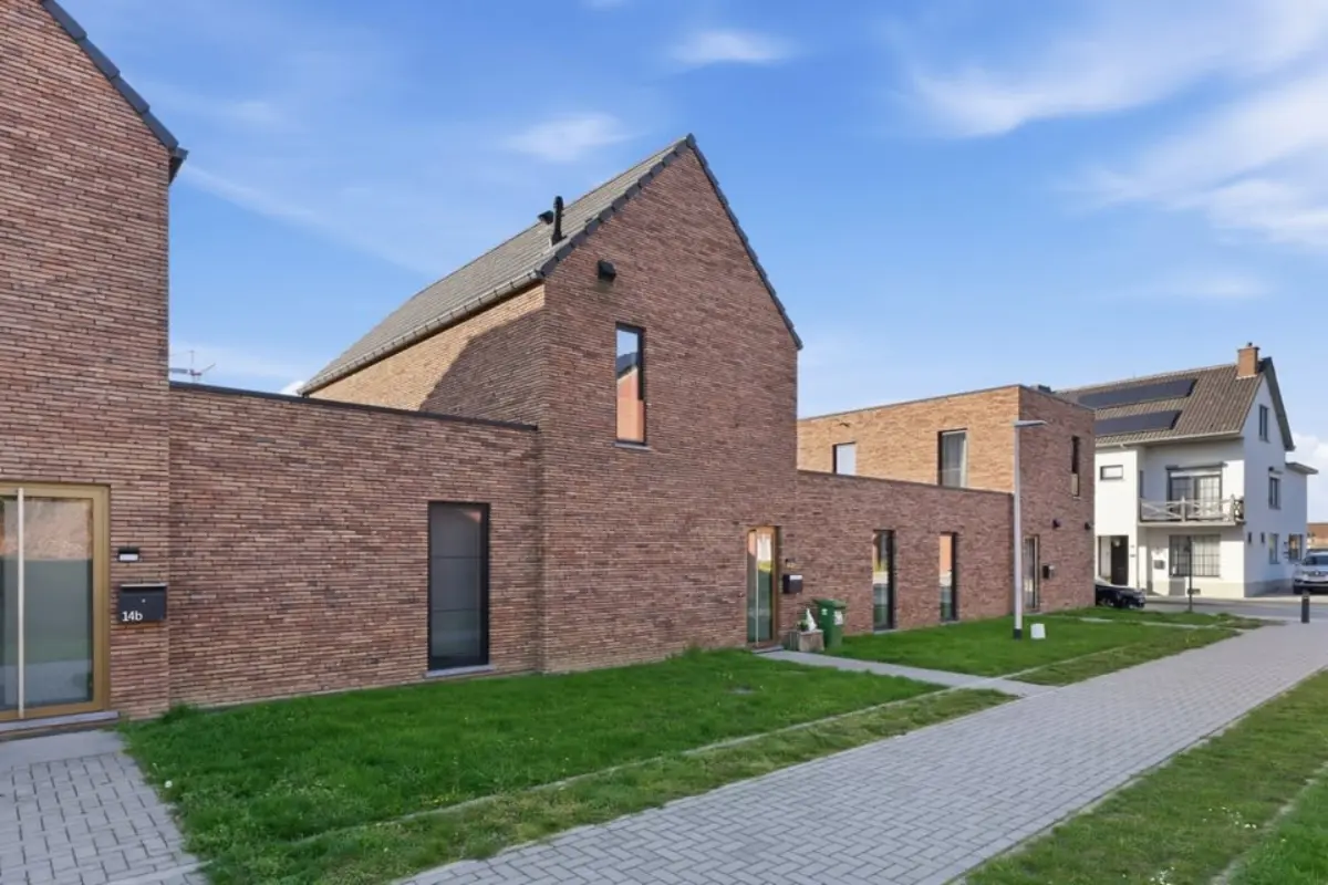 Huis te  koop in Sint-Truiden 3800 355000.00€ 3 slaapkamers 139.00m² - Zoekertje 730142