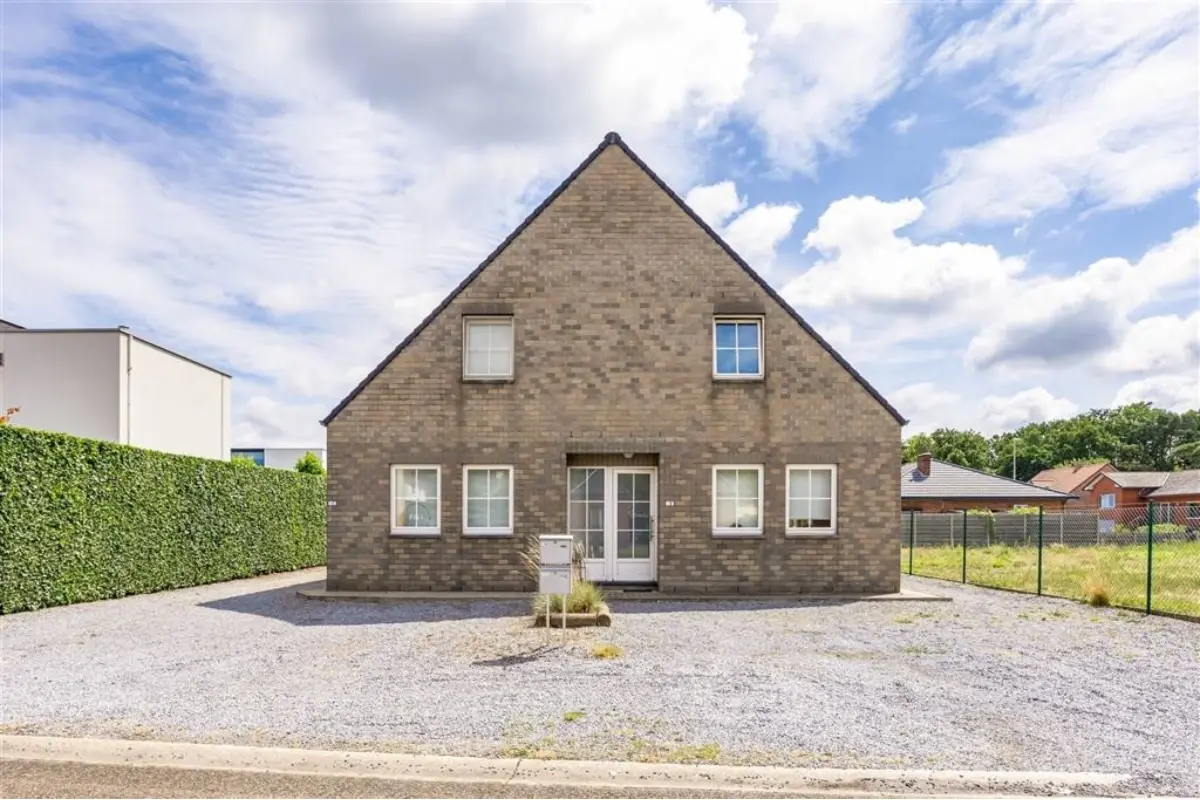 Huis te  koop in Heusden-Zolder 3550 295000.00€ 2 slaapkamers 118.00m² - Zoekertje 730204