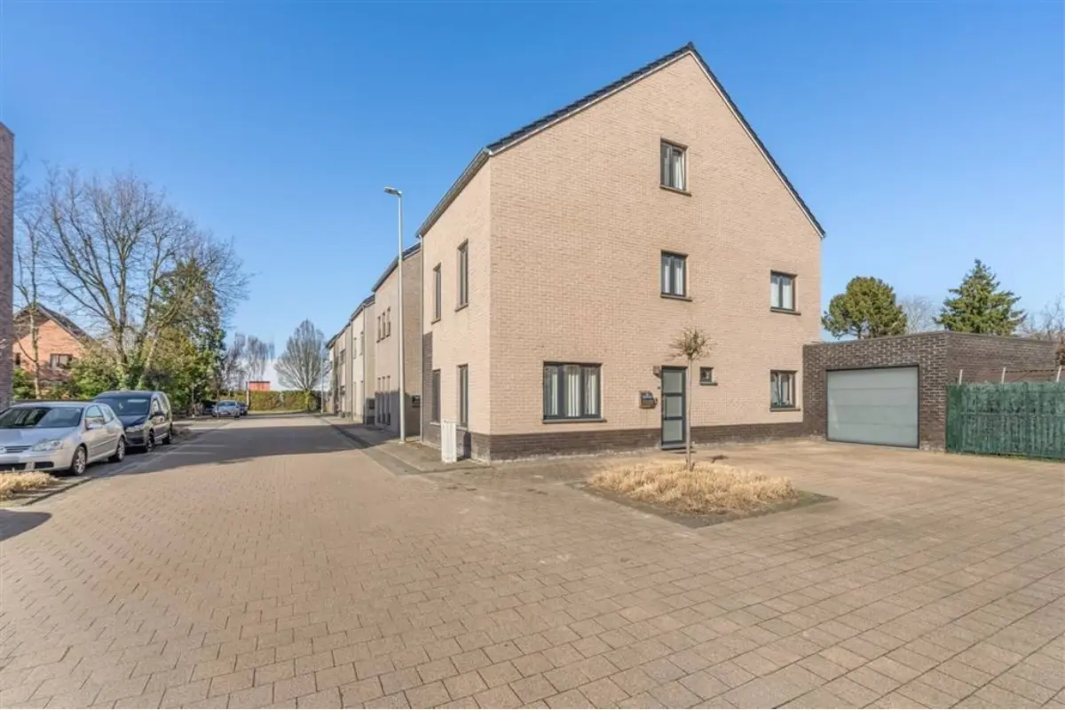 Huis te  koop in Hasselt 3500 520000.00€ 5 slaapkamers 257.00m² - Zoekertje 730214